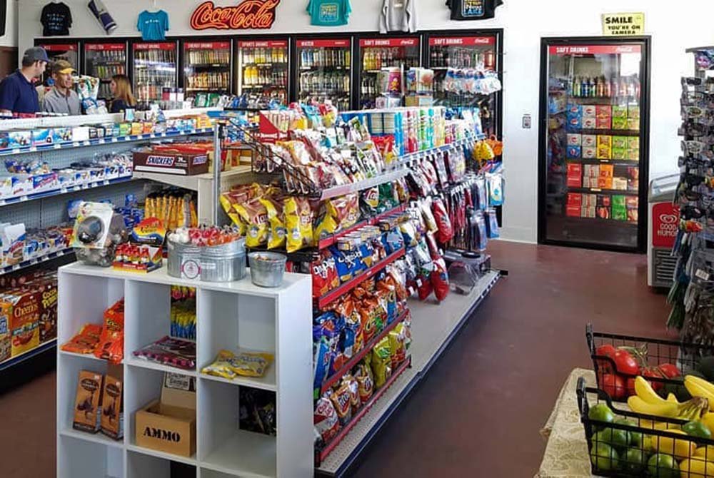 Laketown, UT Grocery Store near Bear Lake Dee's Super Service