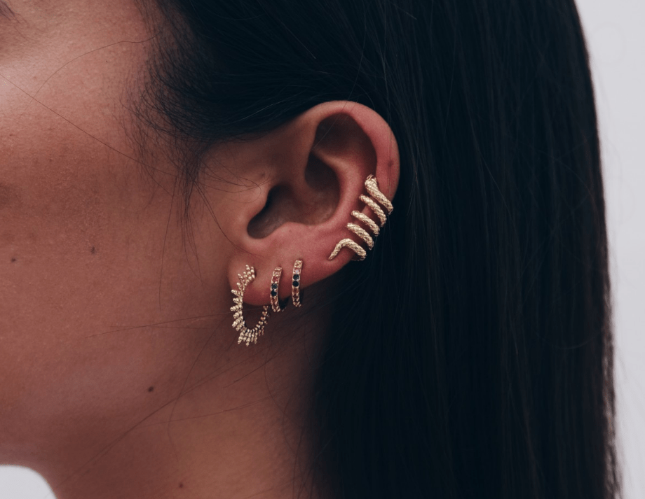 5 Ways to Wear an Ear Cuff Like a Fashion Girl in 2024 Sta.ME