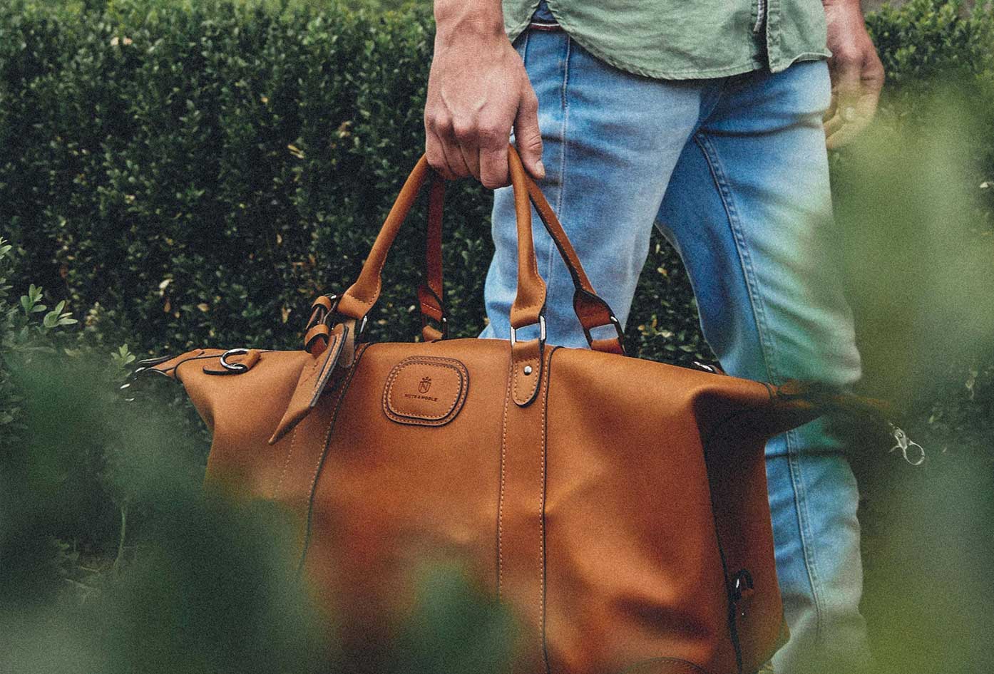 4 Things To Look For When Buying Italian Leather Duffle Bags 2024