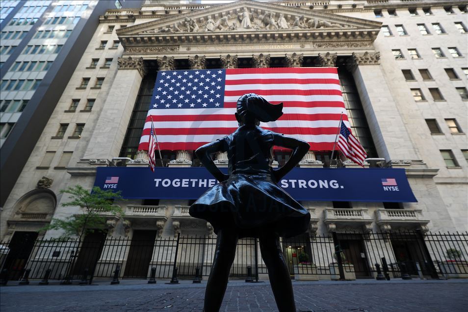 Wall Street Hikayesi İle Herkesi Şaşırtıyor…
