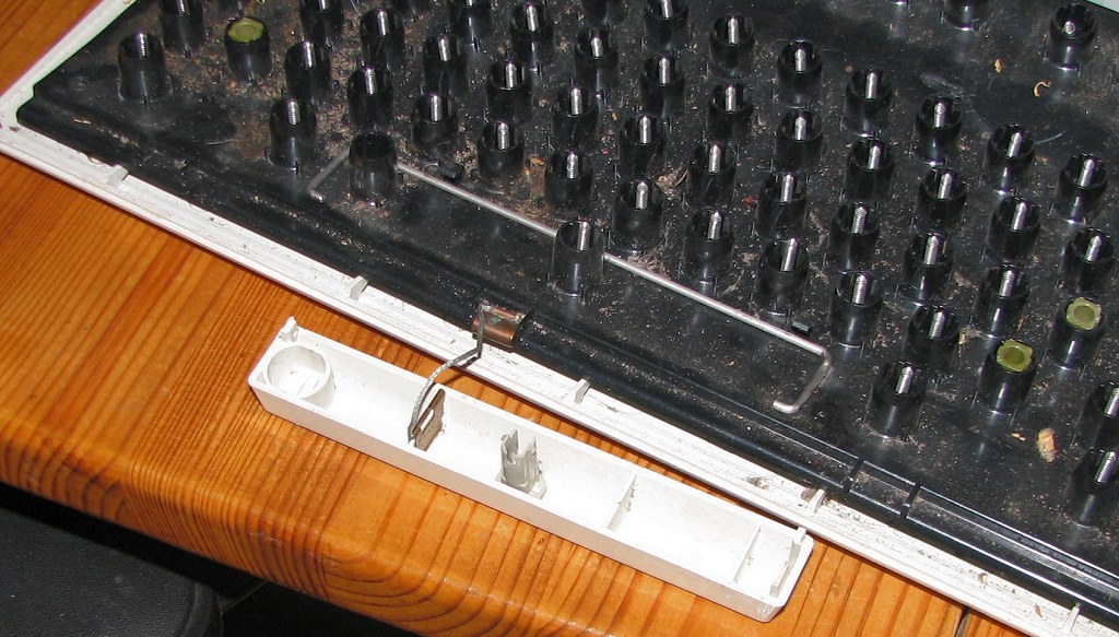 Static shock frying keyboards? r/MechanicalKeyboards