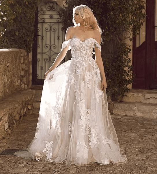8 Reasons Why Wedding Dresses Are So Expensive Wedding Hacked