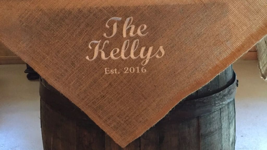 25 Rustic Burlap Centerpieces For Wedding Decor