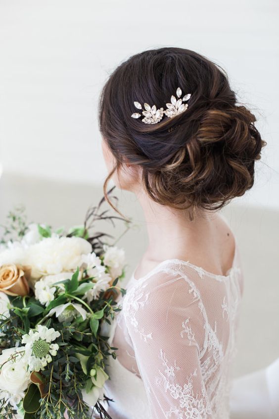2017's Best Wedding Hair Accessories WeddingPlanner.co.uk