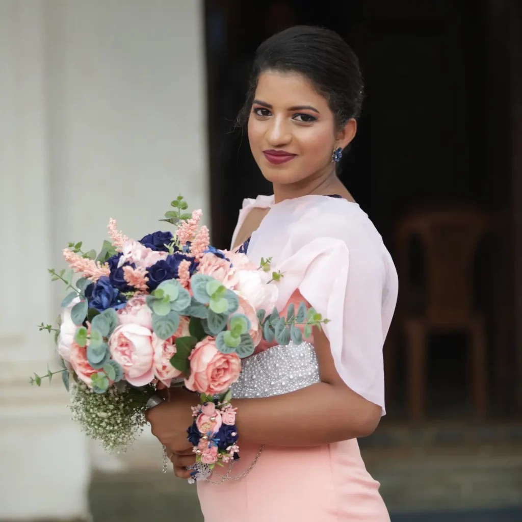 "Unleash Your Inner Radiance Discover the Art of Naturally Beautiful Wedding Makeup with