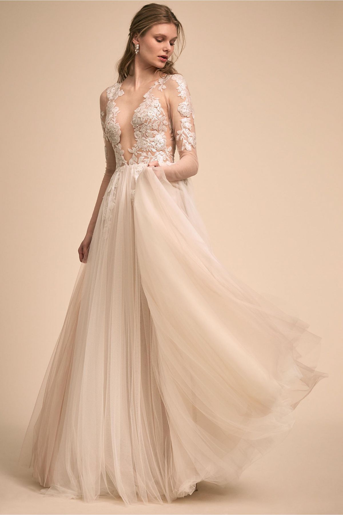 8 Romantic Long sleeve Bridal Gowns we Love Wedding Sparrow fine art