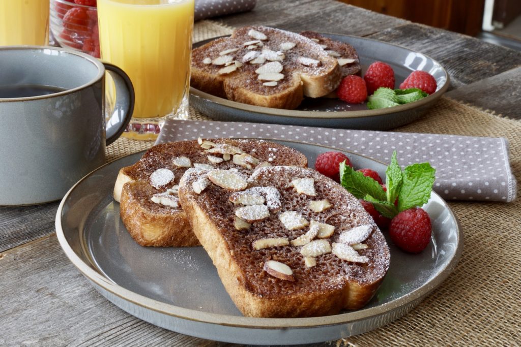 Easy Cinnamon Toast Weekend at the Cottage