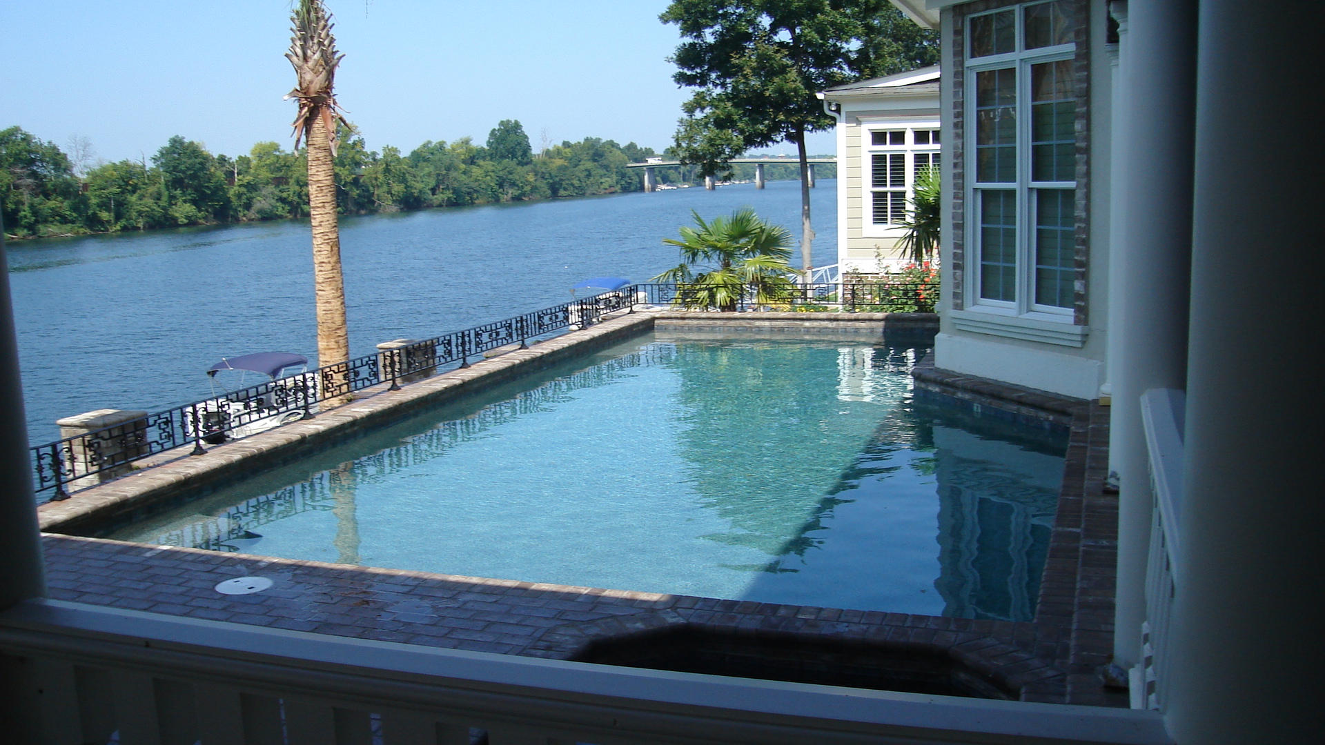 Swimming Pool Maitenance & Cleaning Services No Green Pools Company