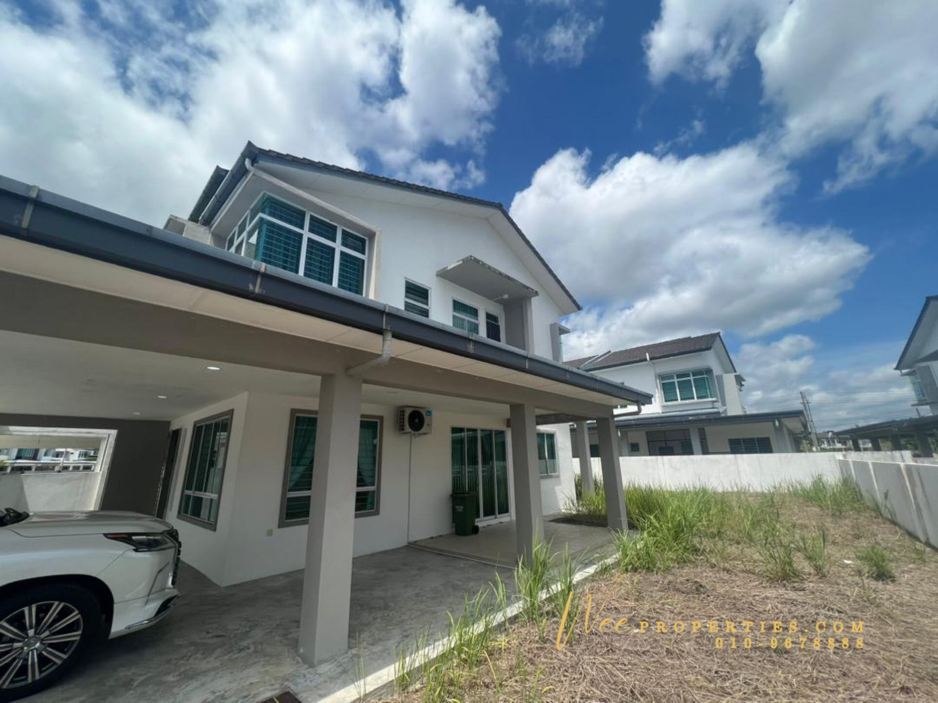 DoubleStorey Semi D Uni Central, Samarahan Wee properties