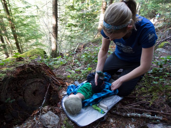 What’s in Our Day Pack For Hikes With Babies and Toddlers? We Found