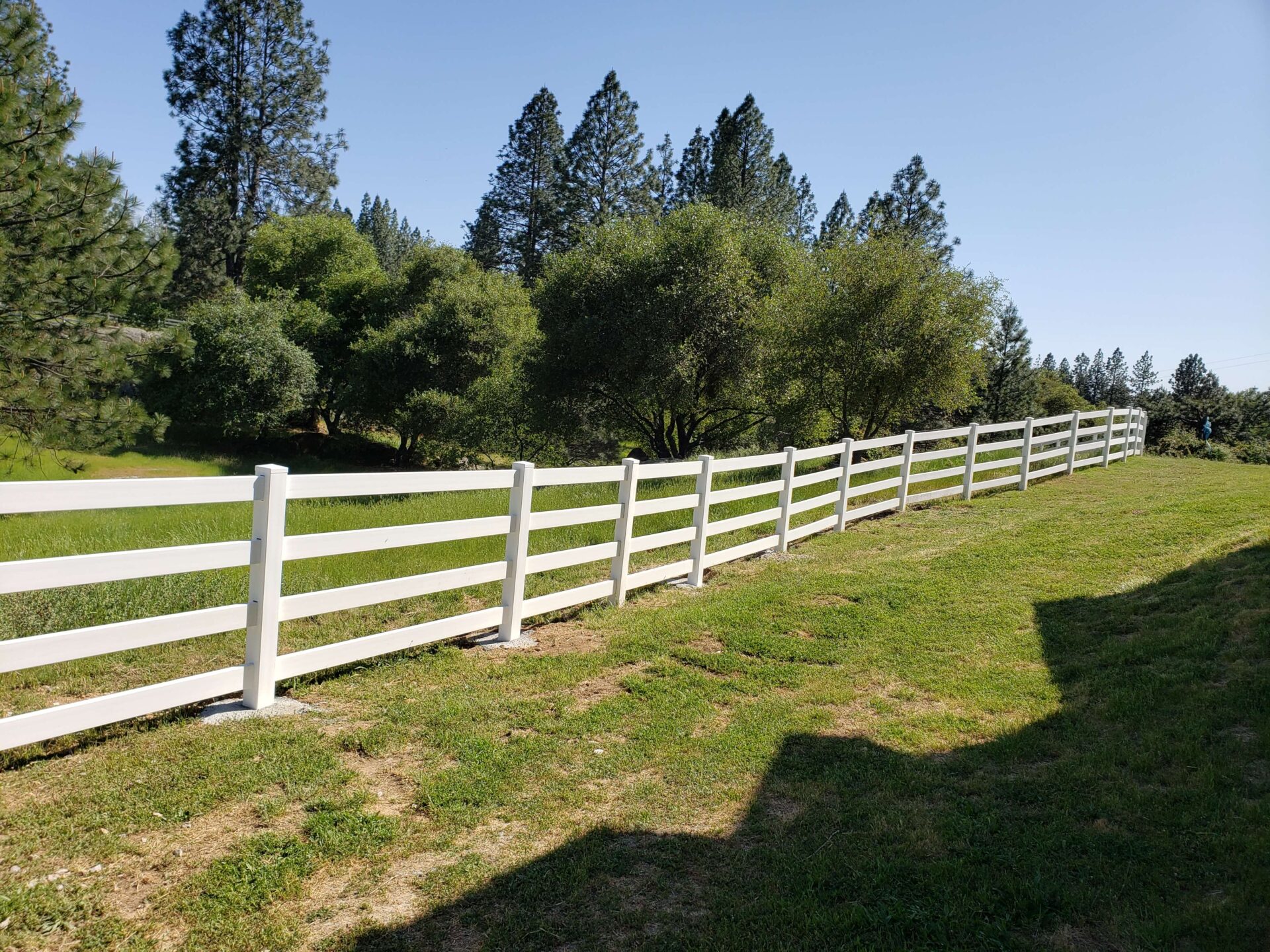 Vinyl Fence – Placerville Fence Installation | Wood Fence. Vinyl Fence