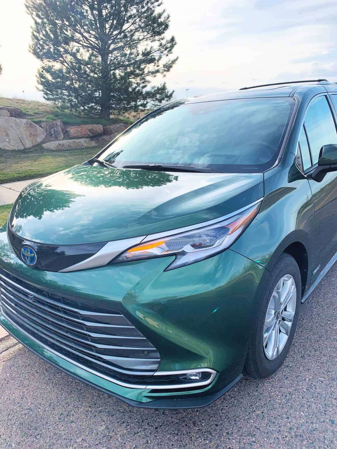 Checking out the 2021 Toyota Sienna We Got The Funk