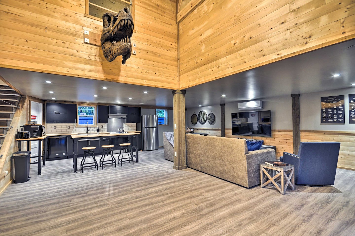 Rent a ‘Jurassic Park’ Airbnb With LifeSize Animatronic Dinosaurs