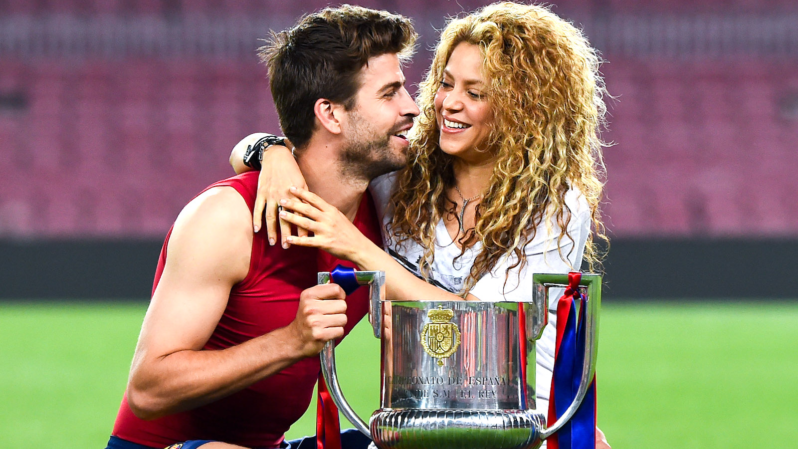 Are Shakira and Gerard Pique Breaking Up? Here’s Their Complete