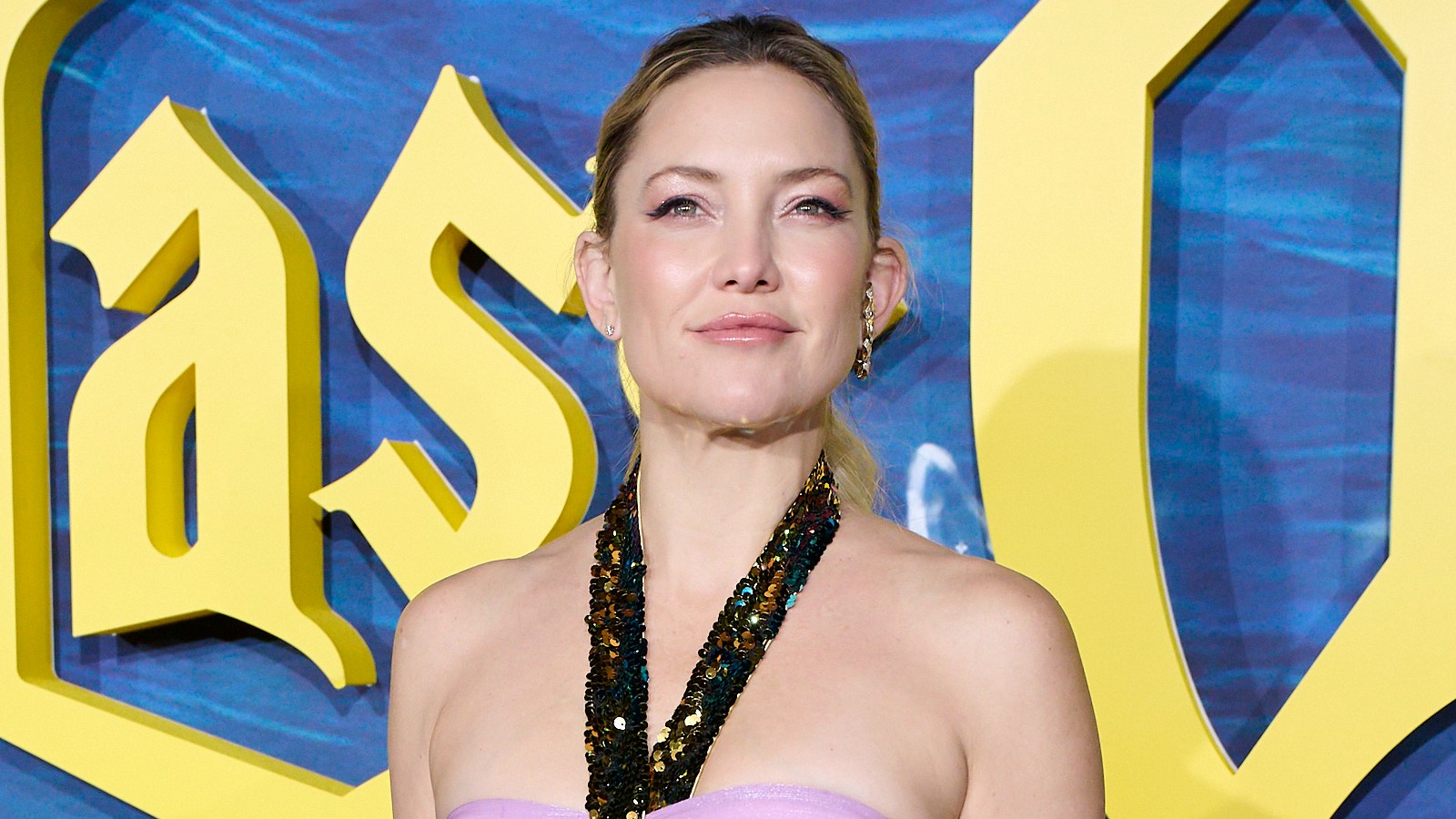 Kate Hudson Talks About the Pressures of Having Her Parents Watch Her Films