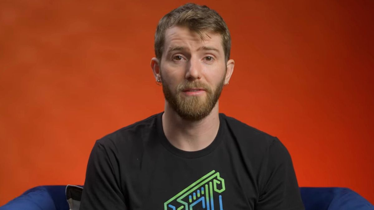 Linus From ‘Linus Tech Tips’ Announces He’s Stepping Down From CEO