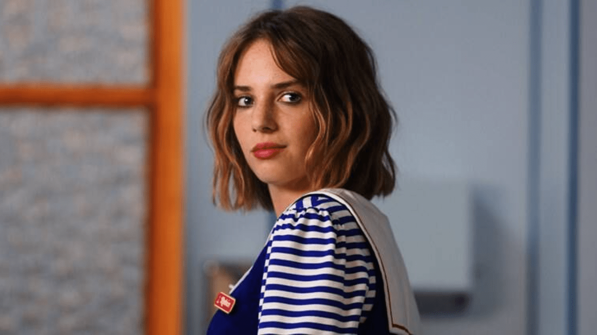 Is Maya Hawke Gay? Her Sexuality Compared to Her LGBTQIA 