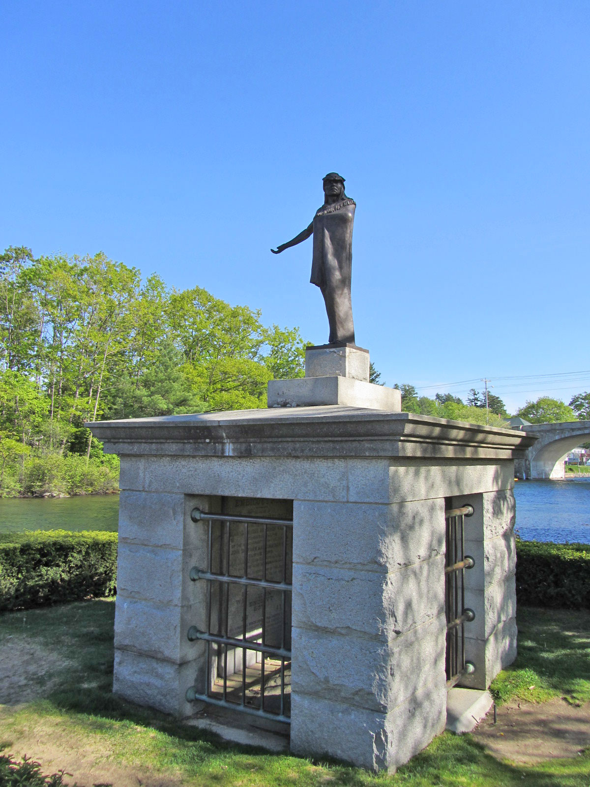 Endicott Rock Statue WEIRS BEACH WHERE LAKE WINNIPESAUKEE BEGINS