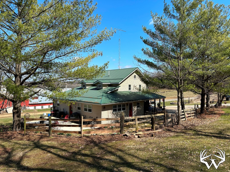 Weiss Realty Classy Country