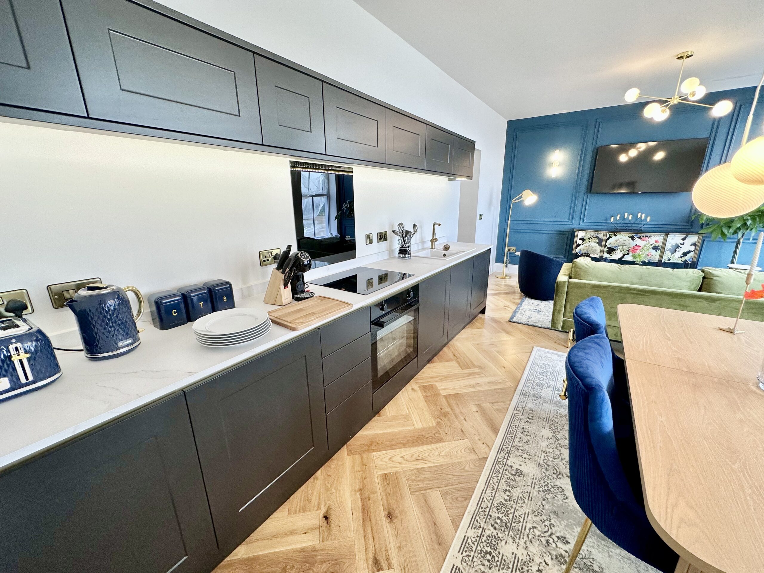 The Admirals Quarters Lets