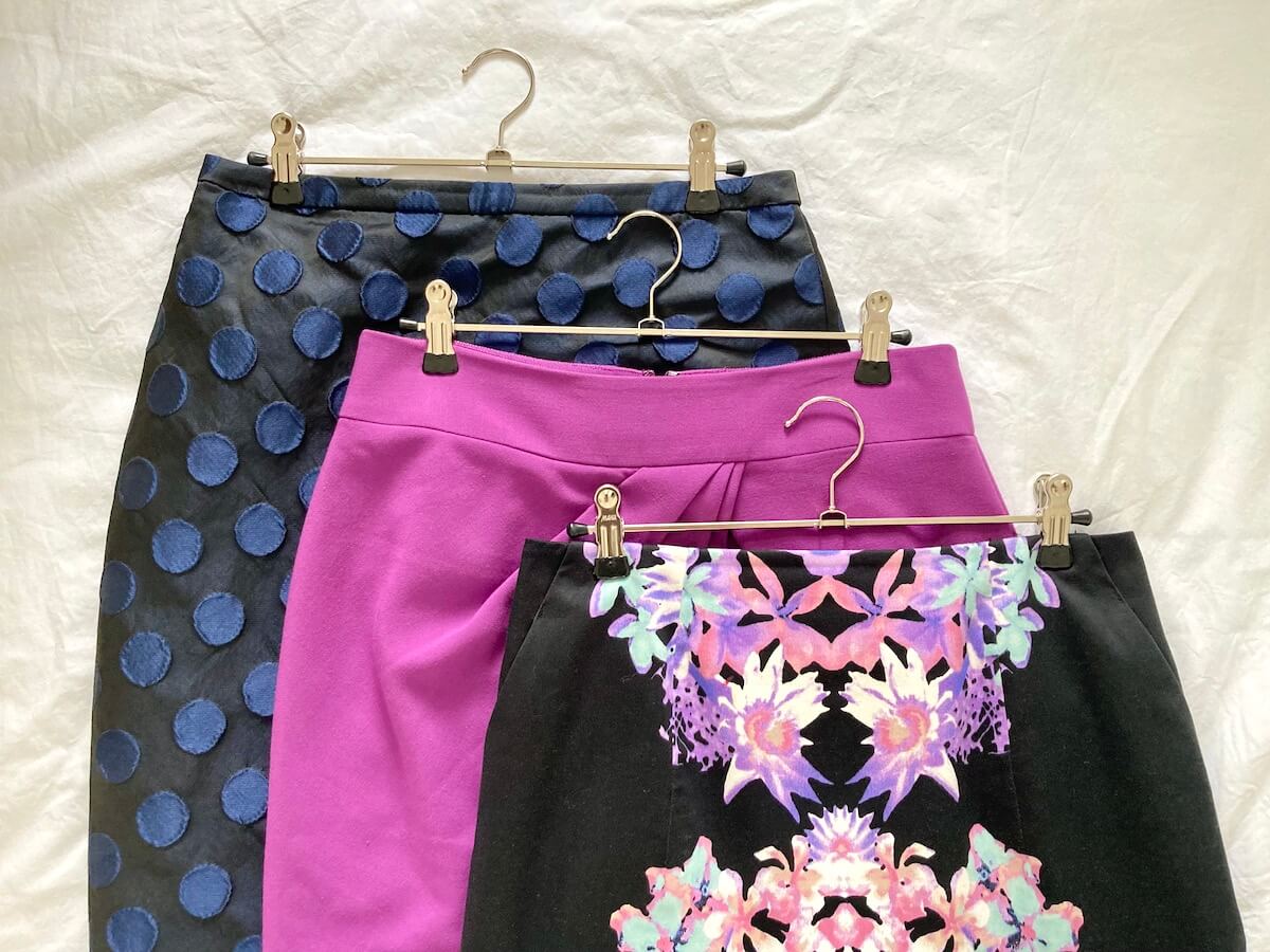 The Best Slim SpaceSaving Skirt Hanger Objects