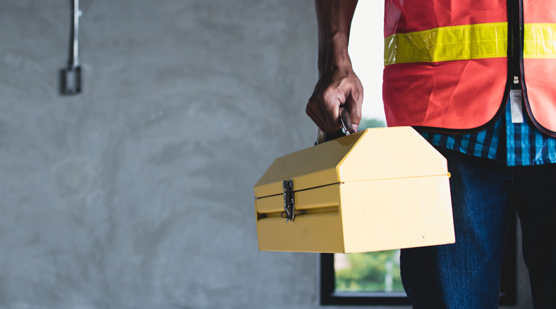 Hobart 12CI vs. Hypertherm Powermax 45 XP 2022 Review - Which is better?