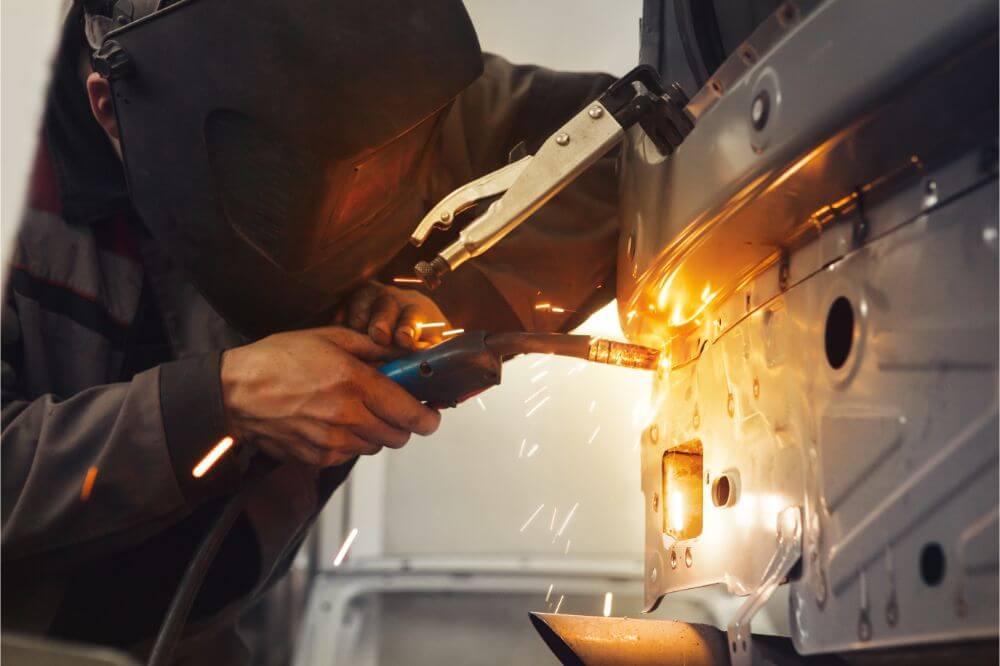 4 Best Cheap Auto Body Repair and Fabrication Welder in 2022
