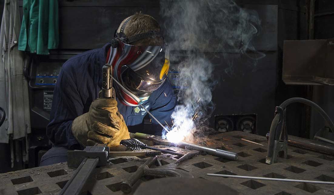 How To Weld Like A Pro? Pros & Cons Of MIG Welding