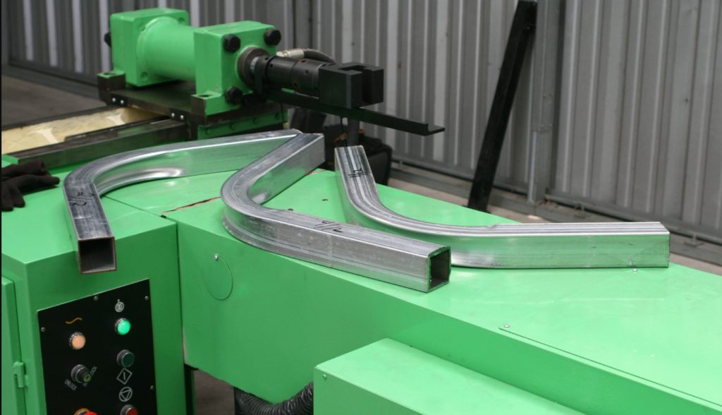 How to Straighten Bent Aluminum Tubing?