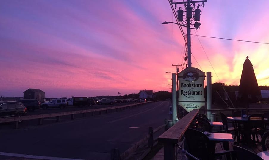 Gallery Wellfleet Bookstore & Restaurant