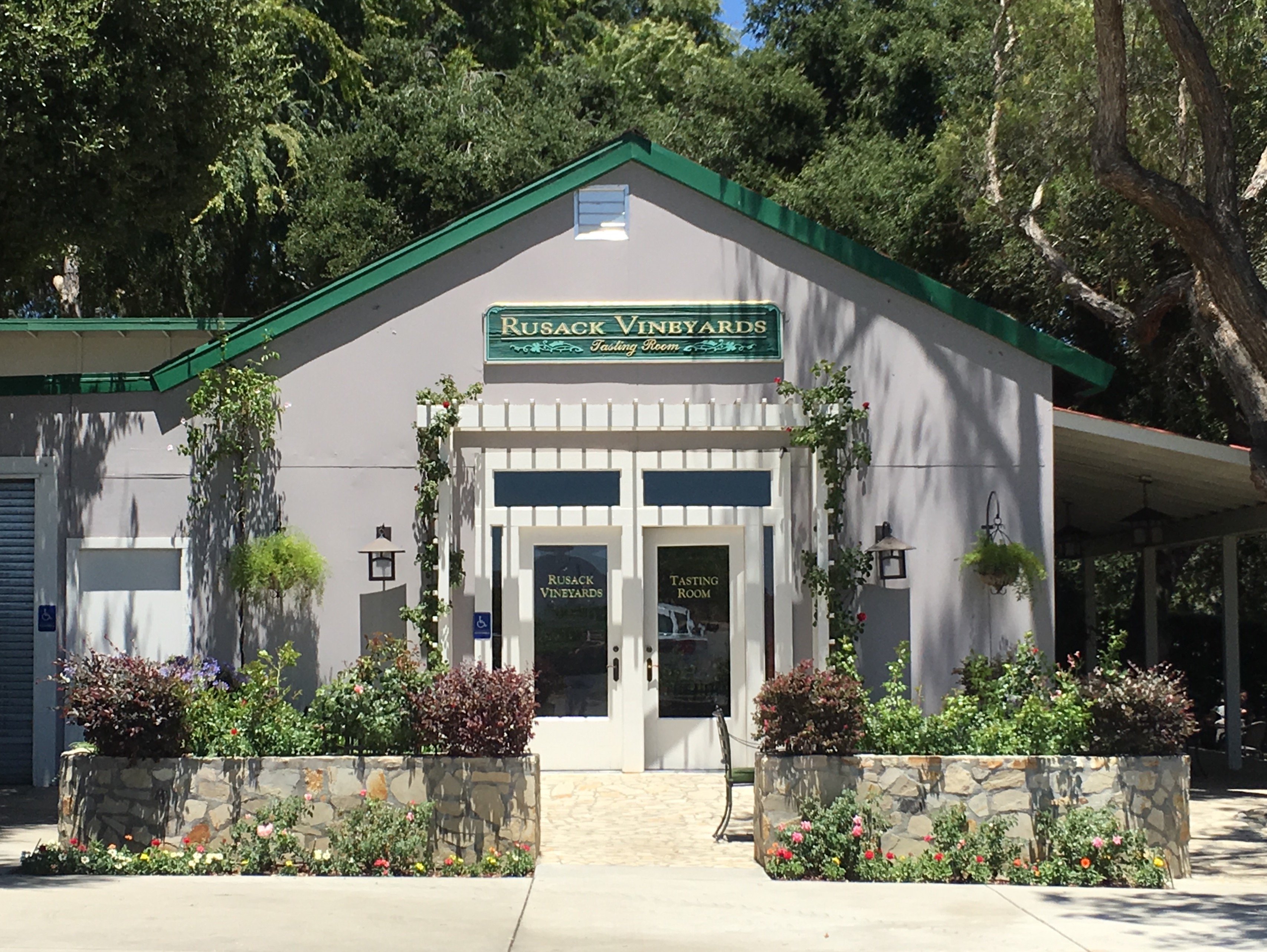 Home Wellington Coach Wine Tours