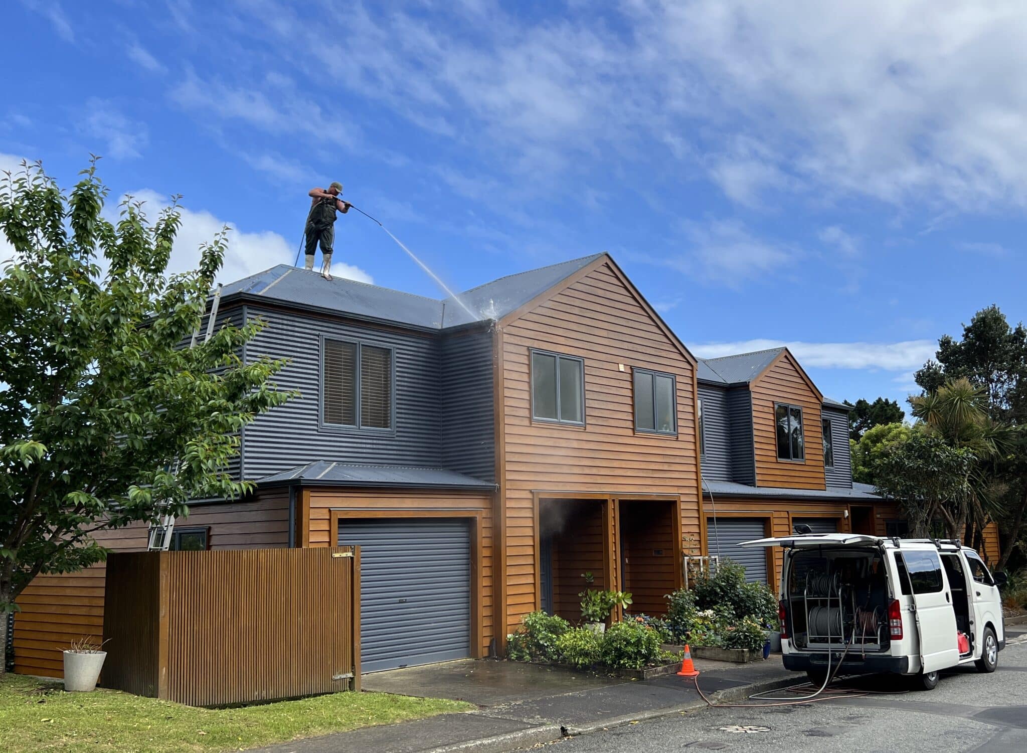 Gutter Cleaning Wellington Pinnacle Building Wash