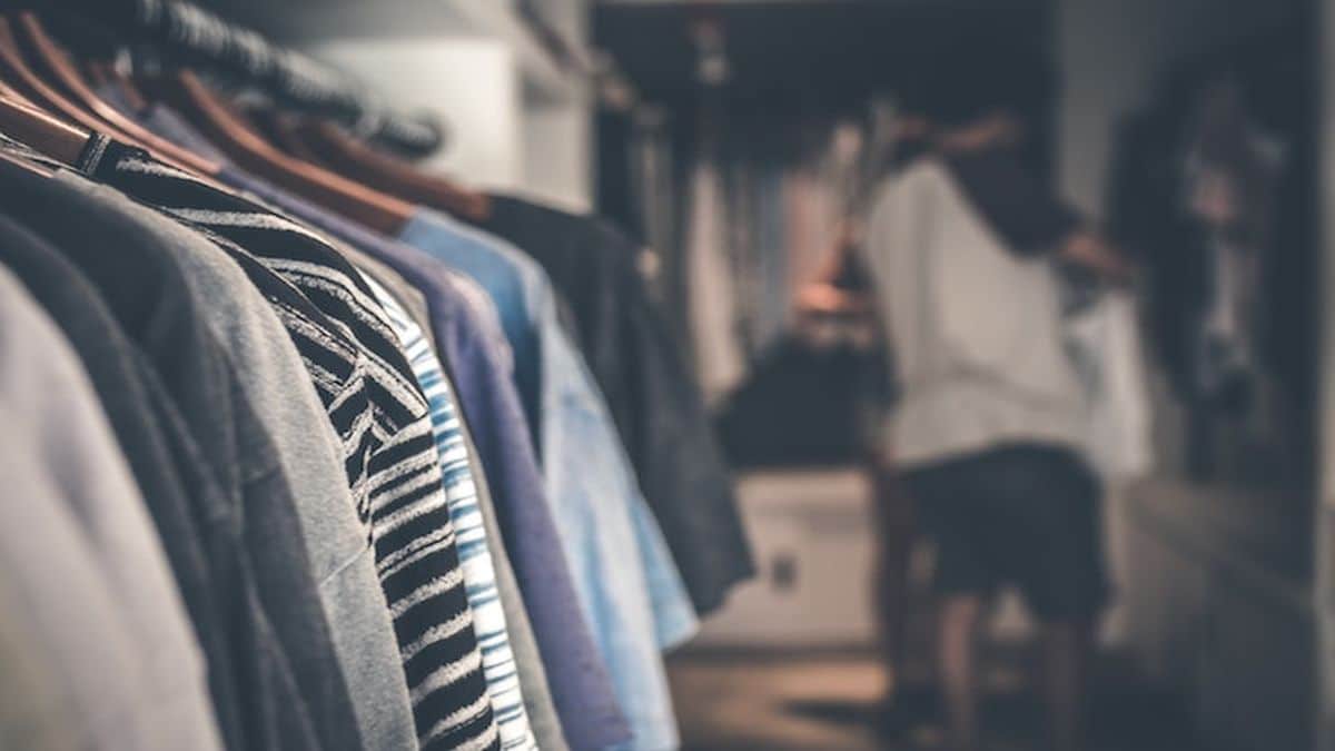 10 Real Ways to Get Free Clothes Online in 2023