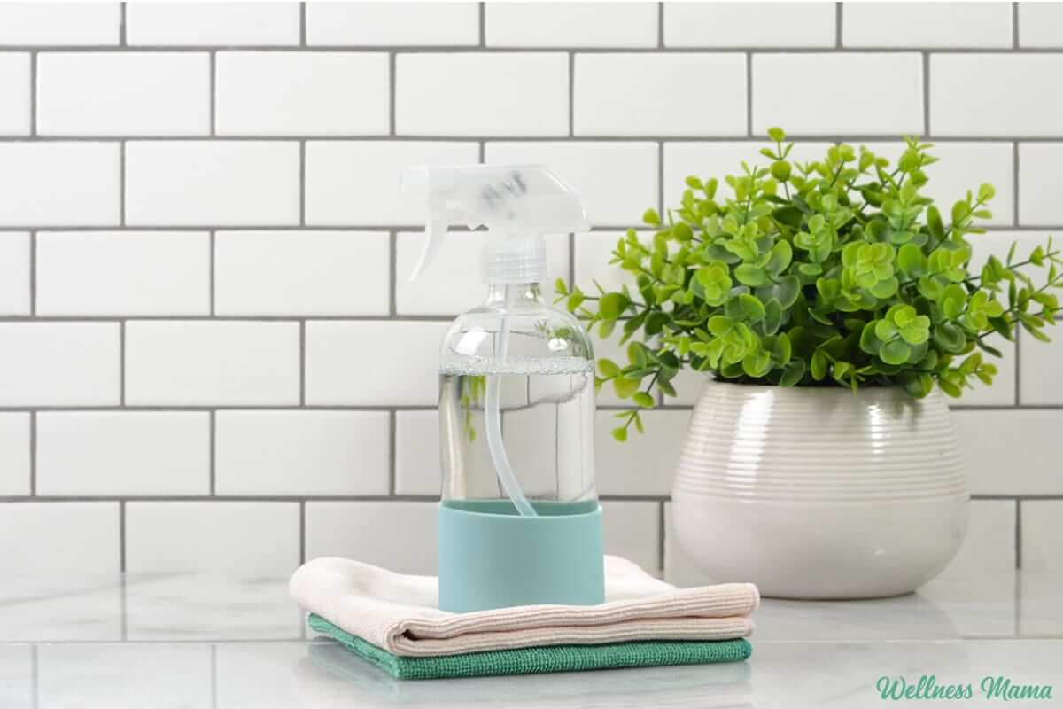 Bath and Shower Spray for Soap Scum and Rust Wellness Mama