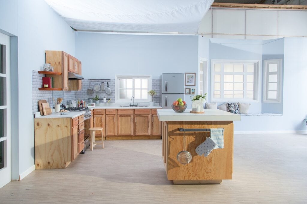 A Complete Guide On How To Fix Faded Kitchen 2024