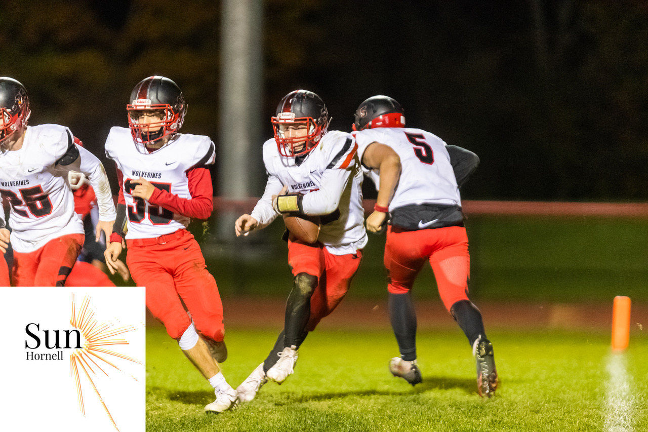 BolivarRichburg, CanisteoGreenwood football battle in game of the year (story, boxscore, photo