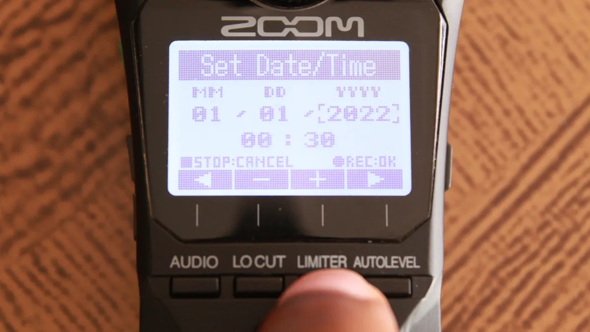 How to Change the Date and Time on Zoom H1n Recorder Academic