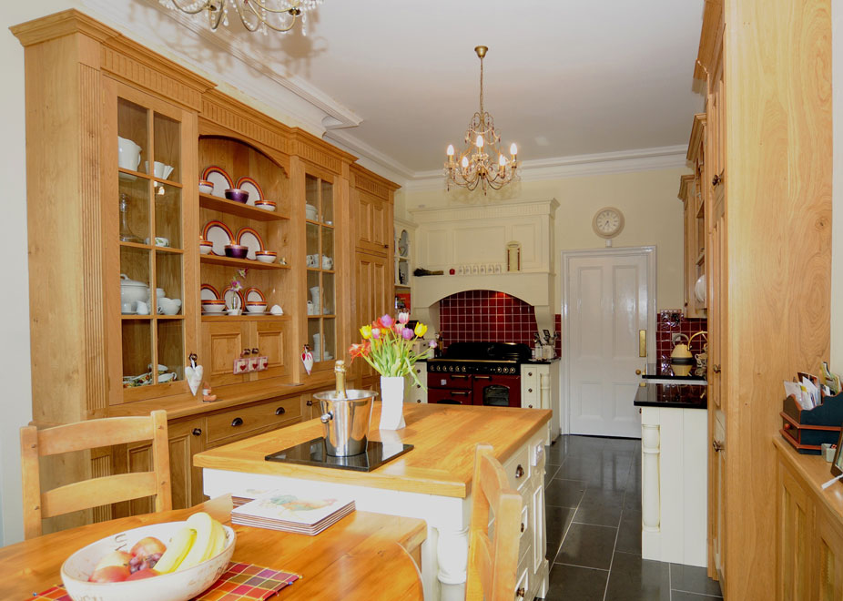 Oak Kitchen Swansea Mark Stone's Welsh Kitchens bespoke kitchens and furnuture made in Wales