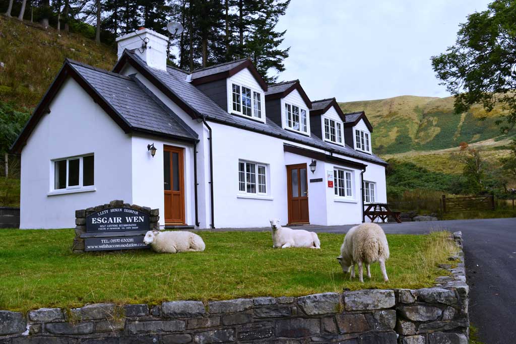 Welsh Four star self catering close to