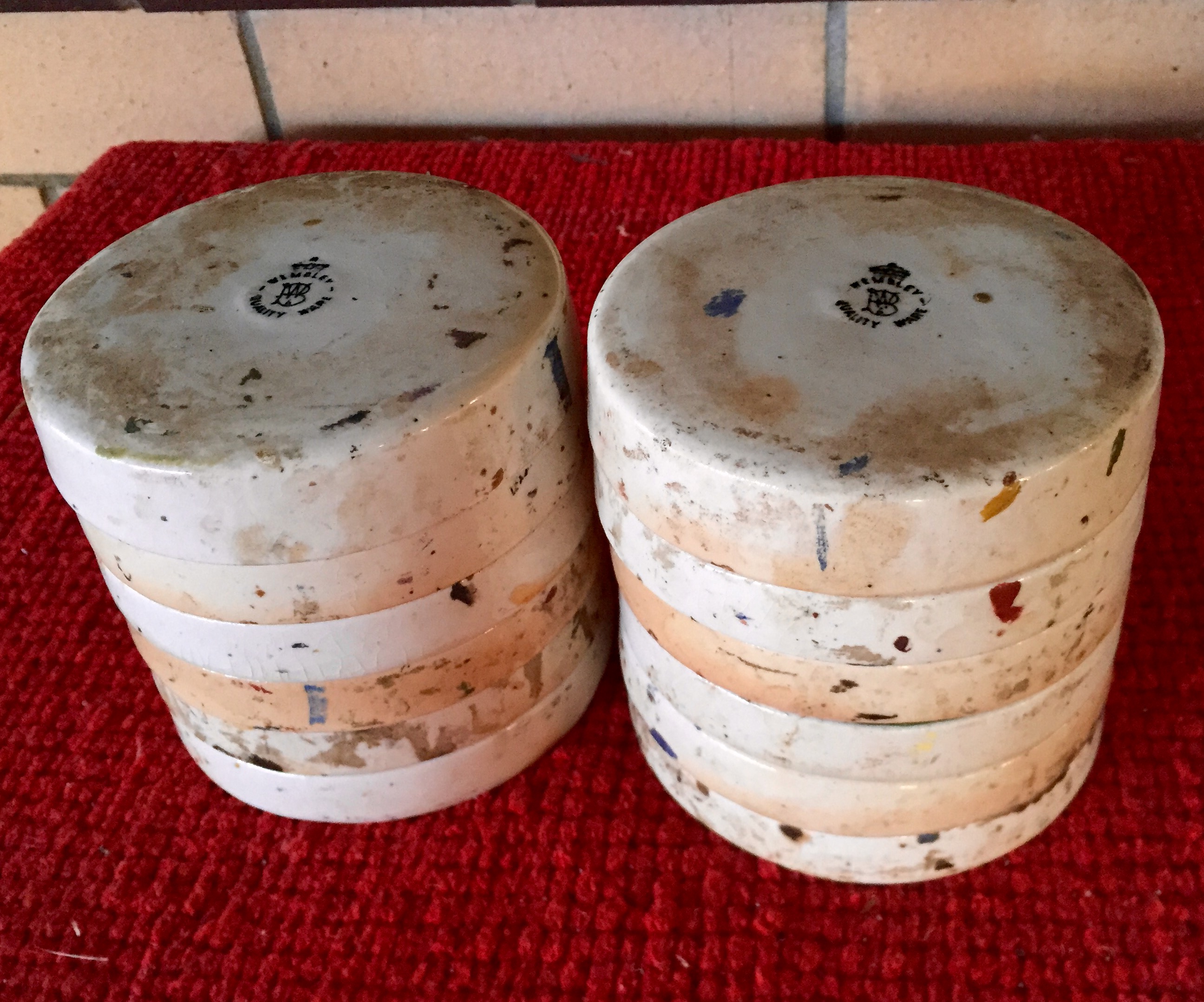 Paint mixing dishes/bowls/discs ??? The Wembley Ware Society Inc