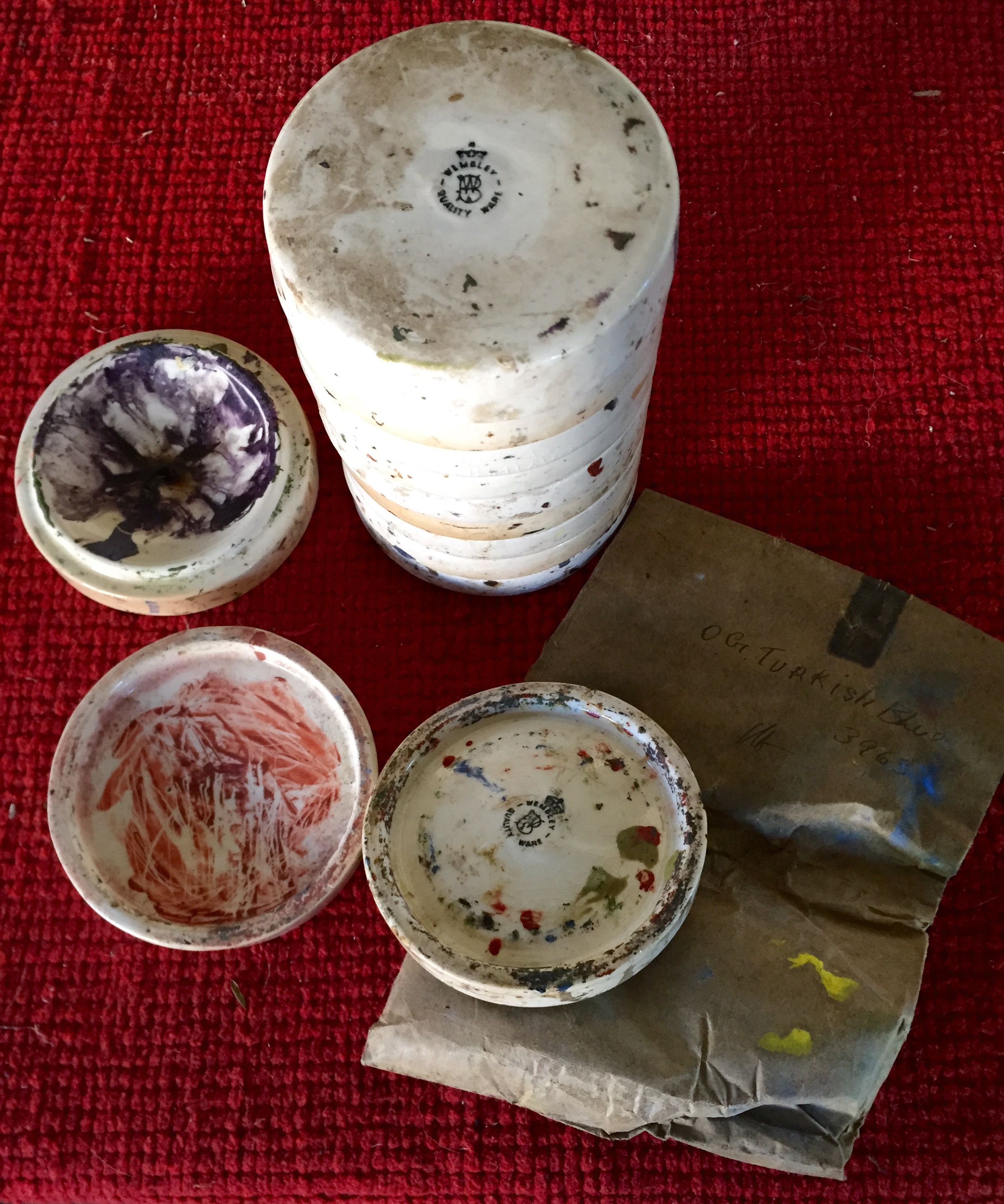 Paint mixing dishes/bowls/discs ??? The Wembley Ware Society Inc