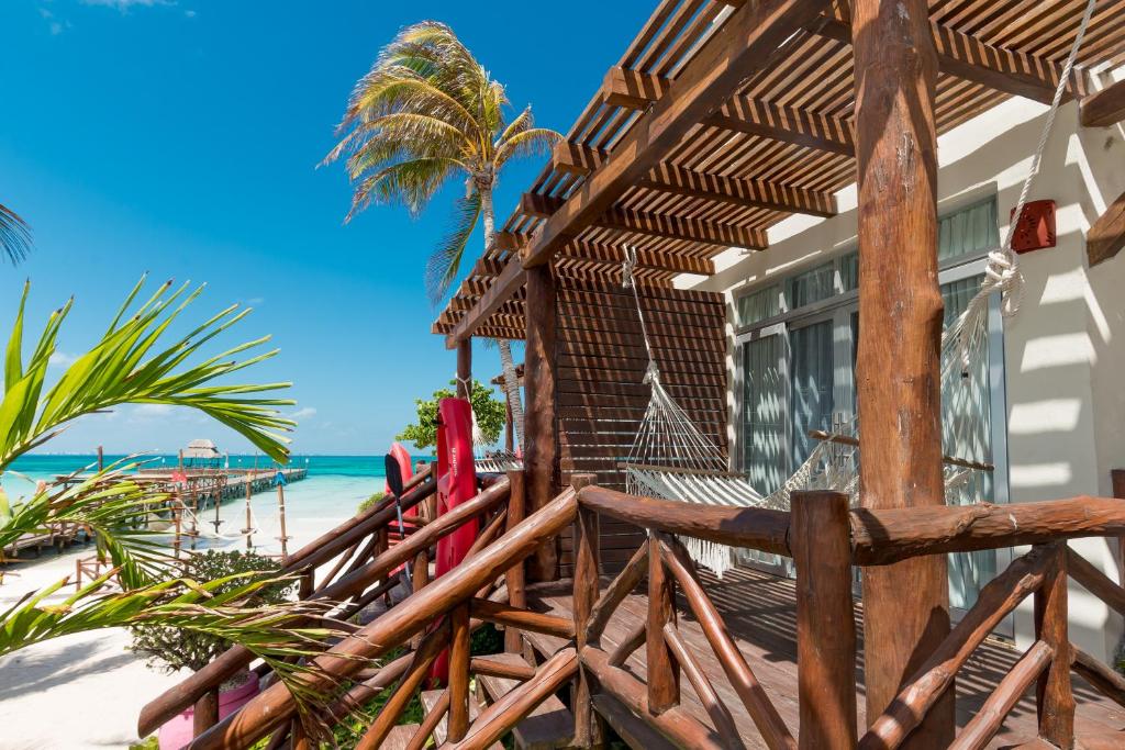 Mia Reef Isla Mujeres We Review Resorts