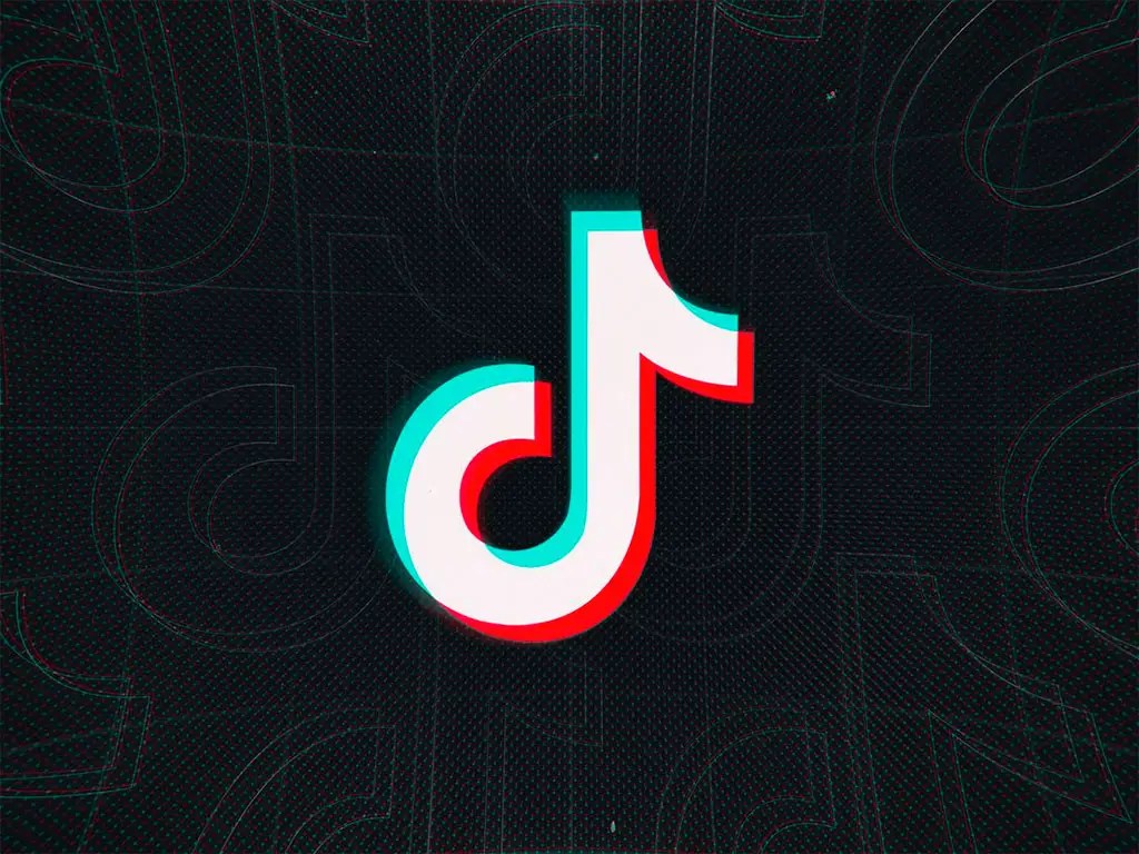TikTok Introduces New 'Green Screen' Duet Layout