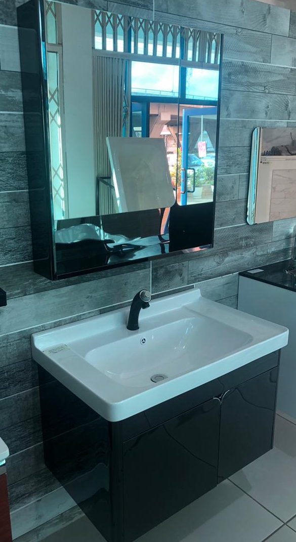 8CM BATHROOM 9065 West African Decor Tiles