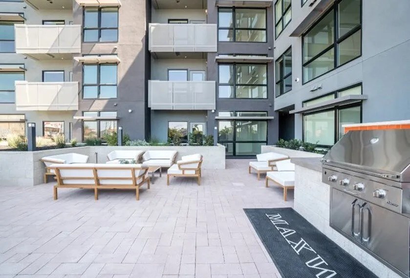 MAXWELL APARTMENTS West Builders