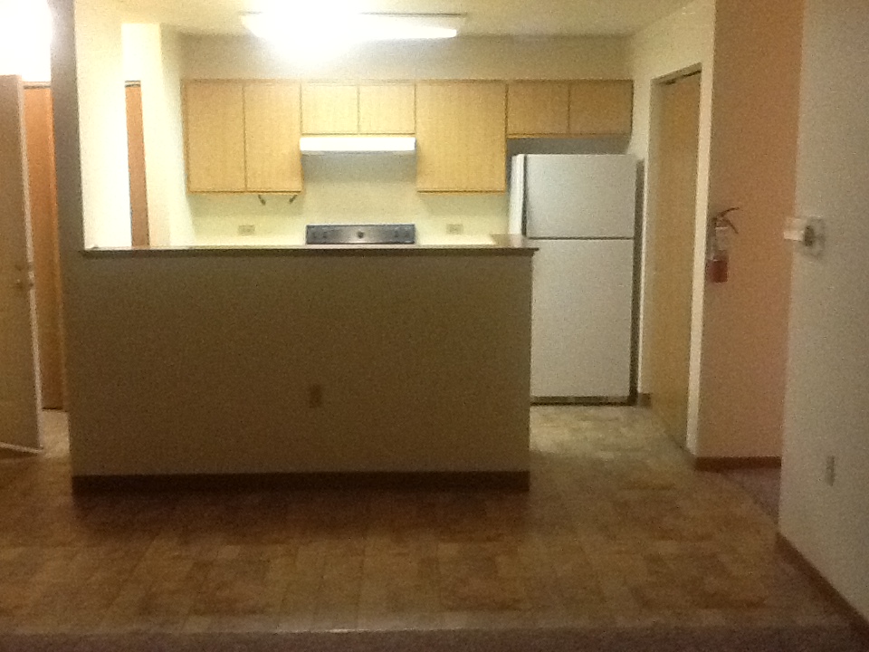 » 2 bed kitchen West CAP Rentals