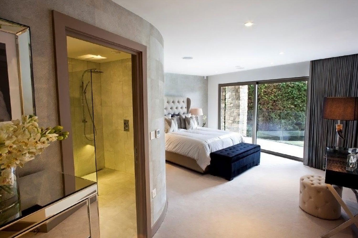 Calico & Sunray, Brudenell Avenue, Canford Cliffs, Poole, Dorset BH13