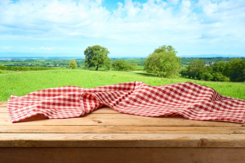 Diy Outdoor Rug From Tablecloth / Cool Backyard Ideas 19 Free Upgrades