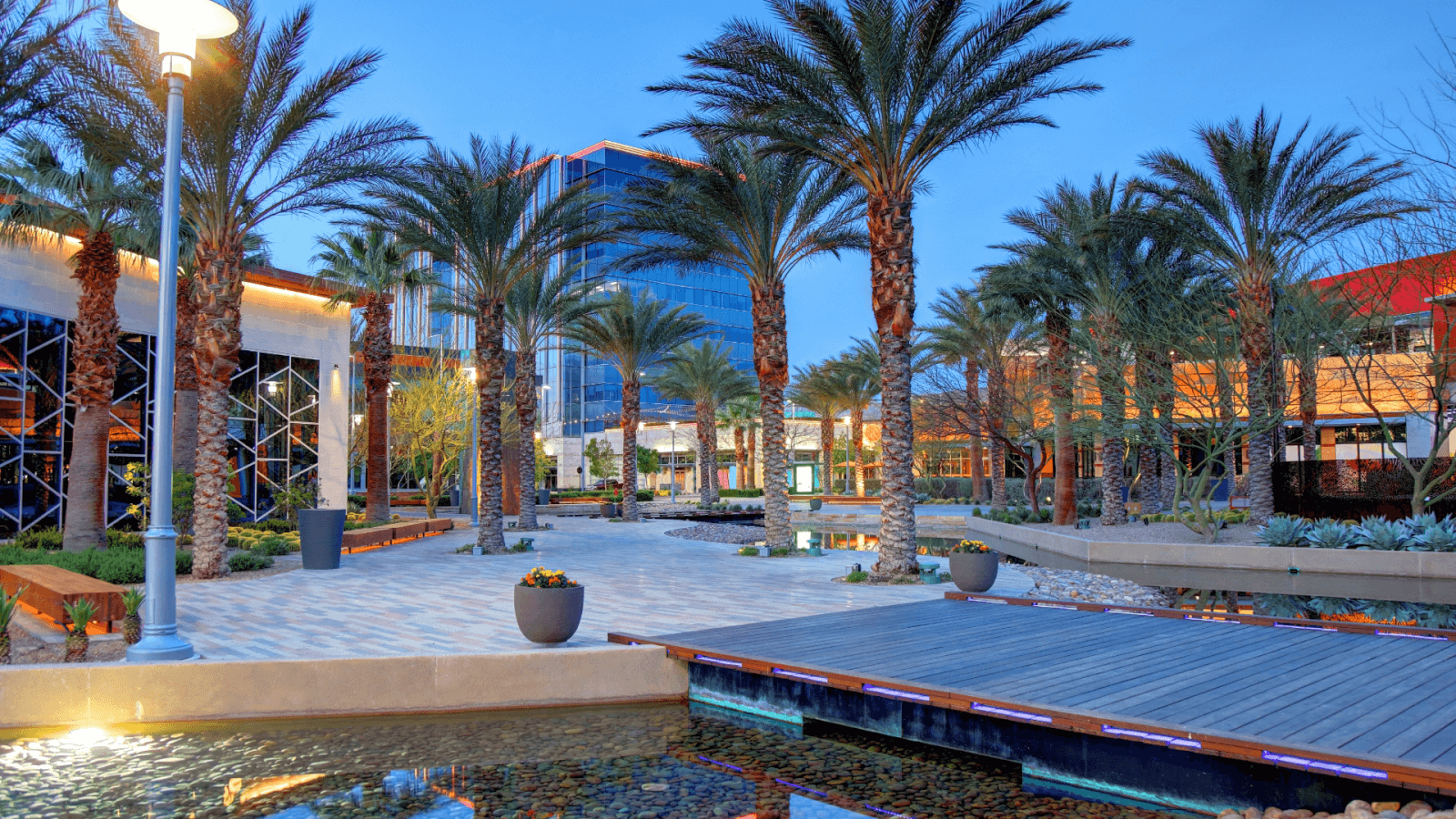 5 Popular Areas to Live in Las Vegas, Nevada WestCorp