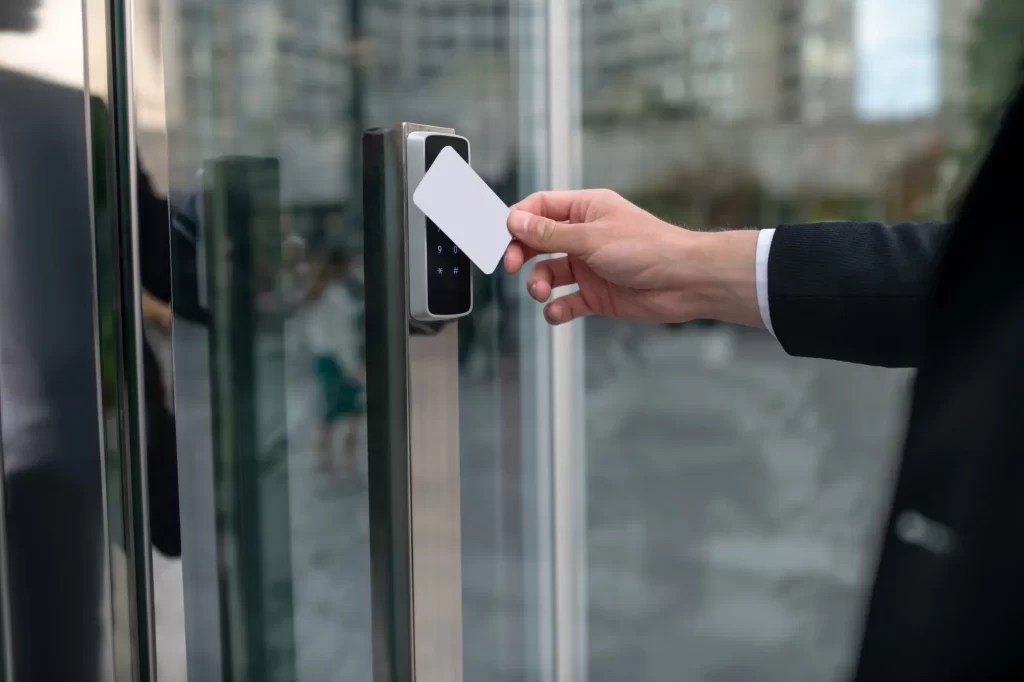 Elevator Key Access Types, Usage, and Alternatives